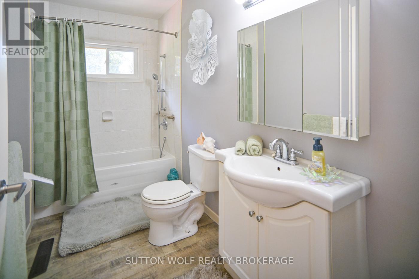 566 Head Street N, Strathroy-Caradoc, Ontario N7G 4K8 - Photo 22 - X13518232