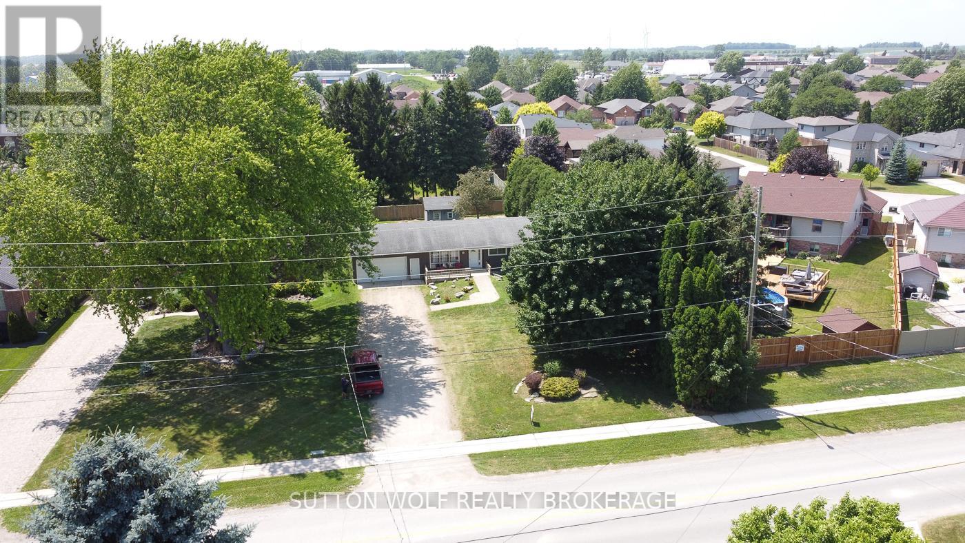 566 Head Street N, Strathroy-Caradoc, Ontario N7G 4K8 - Photo 36 - X13518232
