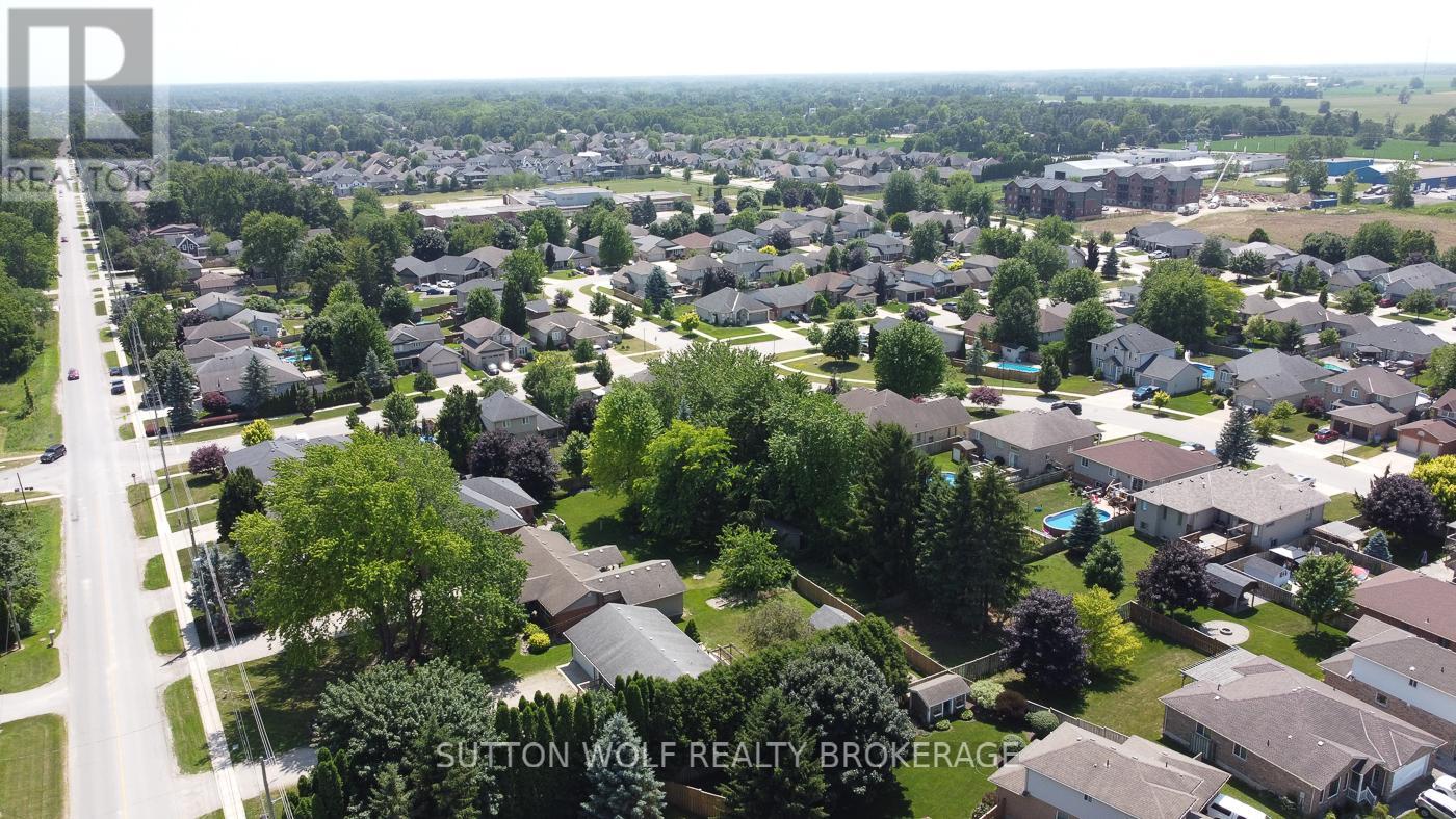 566 Head Street N, Strathroy-Caradoc, Ontario N7G 4K8 - Photo 39 - X13518232