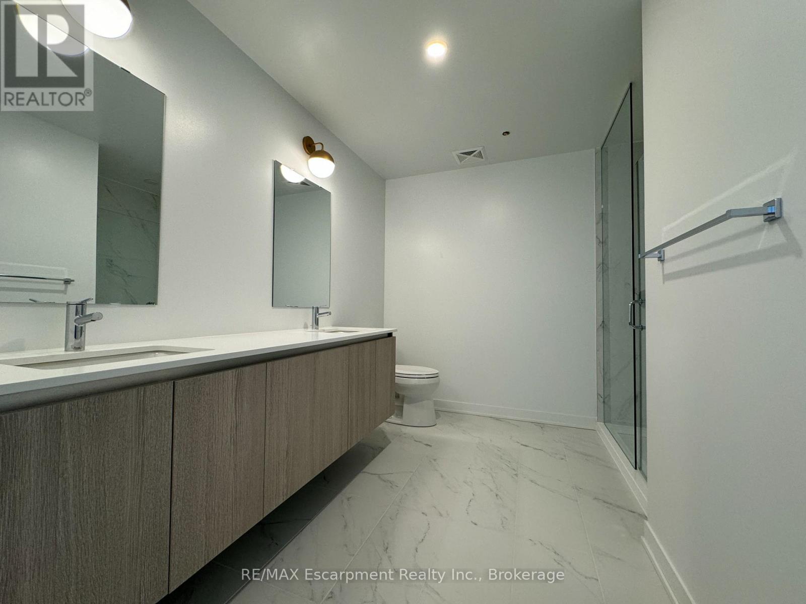 721 - 405 Dundas Street W, Oakville, Ontario  L6M 5P9 - Photo 15 - W13518396