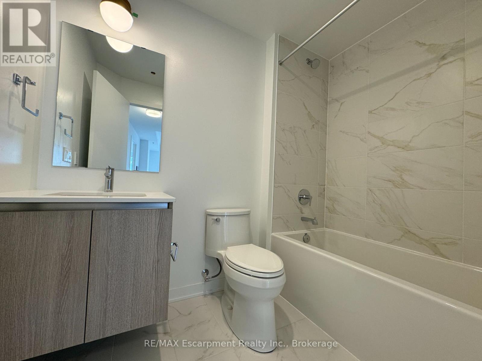 721 - 405 Dundas Street W, Oakville, Ontario  L6M 5P9 - Photo 21 - W13518396