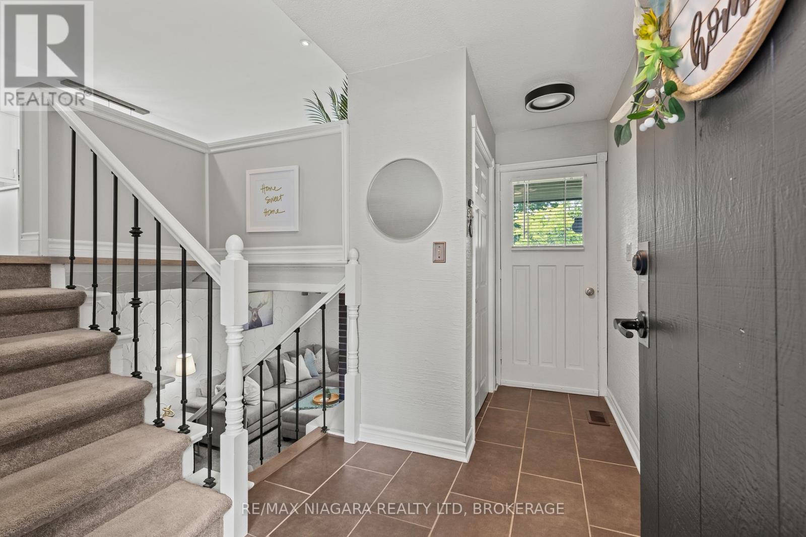 14 The Cedars, St. Catharines, Ontario  L2M 6M8 - Photo 3 - X13518312