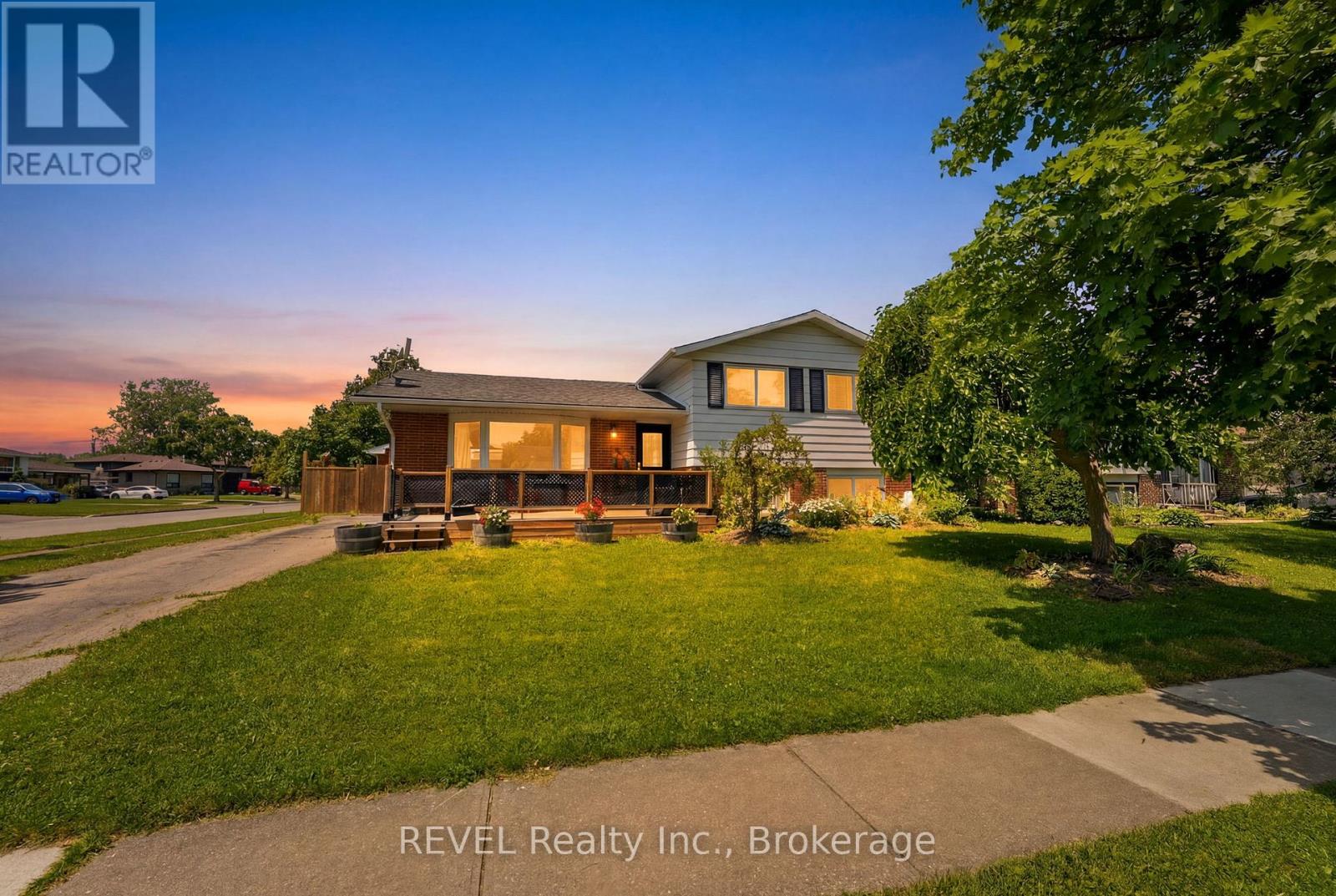 1 IDYLWOOD ROAD, Welland (N. Welland)