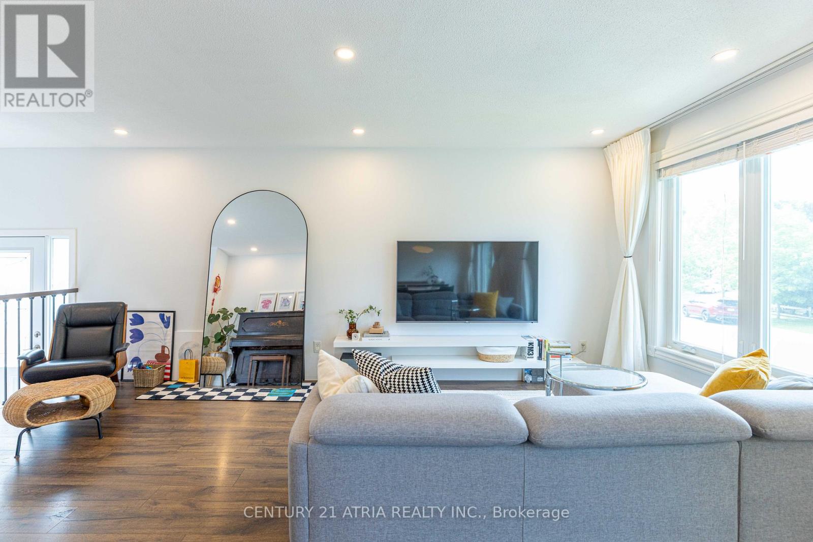 87 Winstanly Crescent, Toronto, Ontario  M1B 1N3 - Photo 6 - E13486378