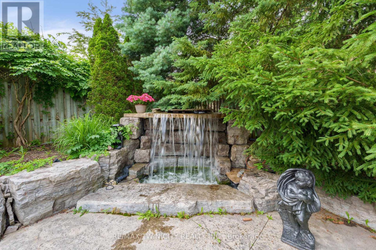 60 Chandos Drive, Kitchener, Ontario  N2A 3C2 - Photo 39 - X13481700