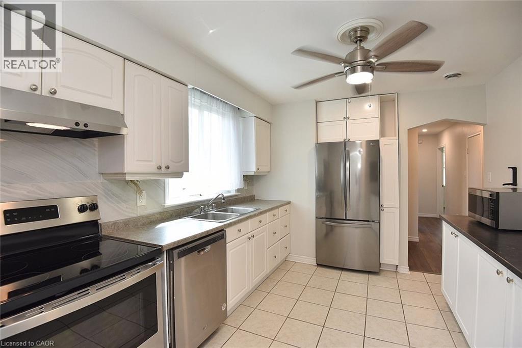 282 East 38th Street, Hamilton, Ontario  L8V 4G3 - Photo 10 - 40844731