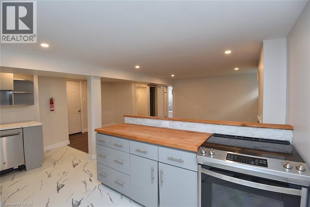 282 East 38th Street, Hamilton, Ontario  L8V 4G3 - Photo 24 - 40844731