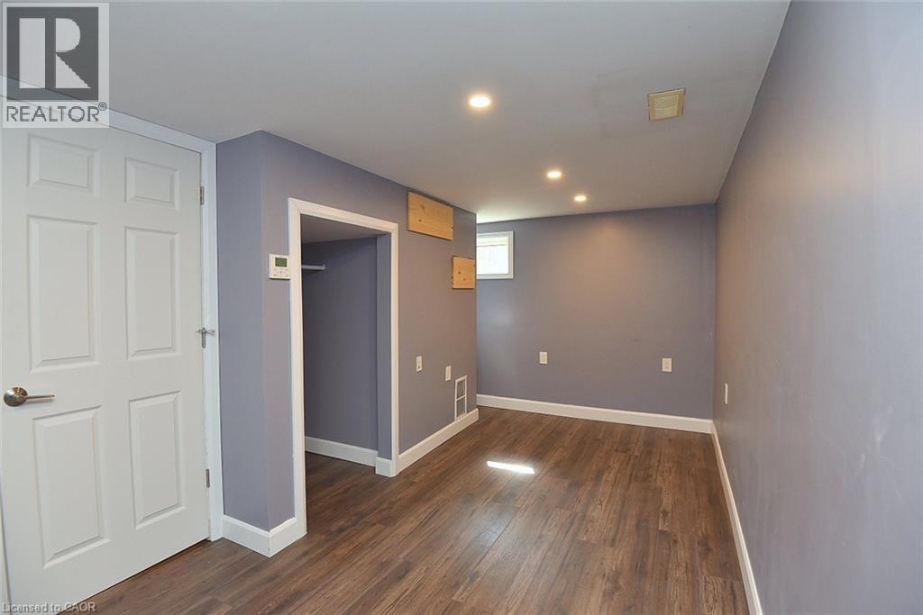 282 East 38th Street, Hamilton, Ontario  L8V 4G3 - Photo 30 - 40844731
