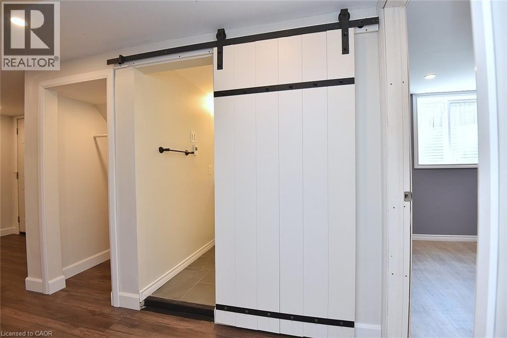 282 East 38th Street, Hamilton, Ontario  L8V 4G3 - Photo 31 - 40844731