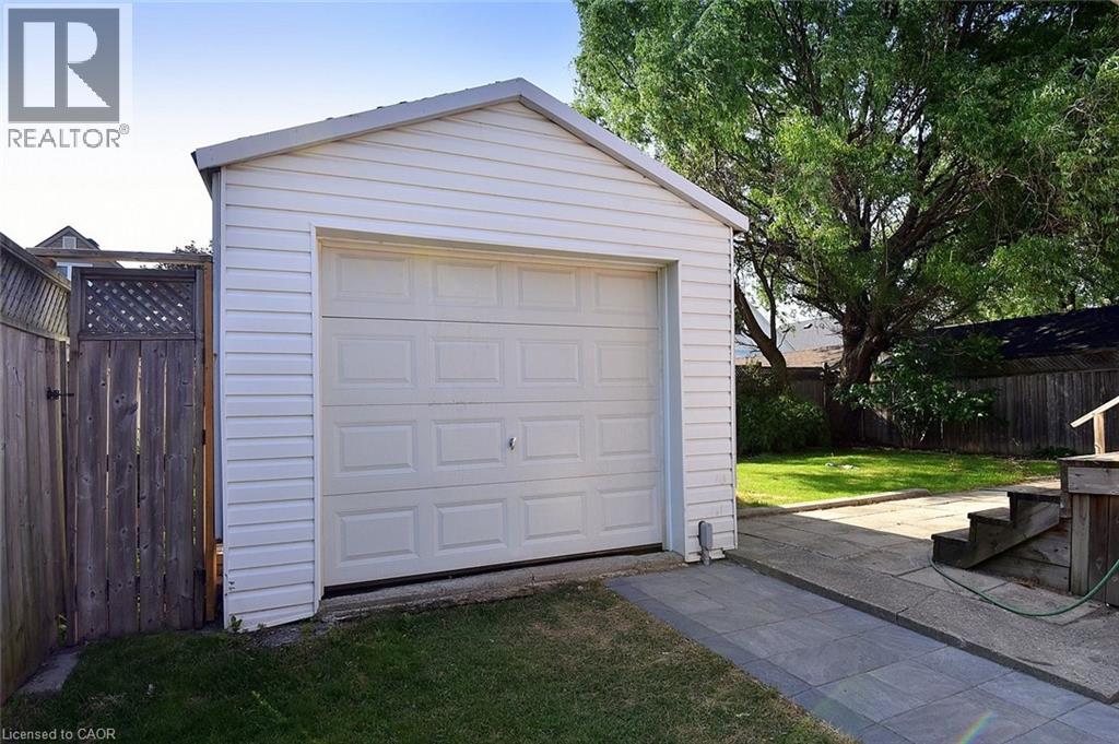 282 East 38th Street, Hamilton, Ontario  L8V 4G3 - Photo 38 - 40844731