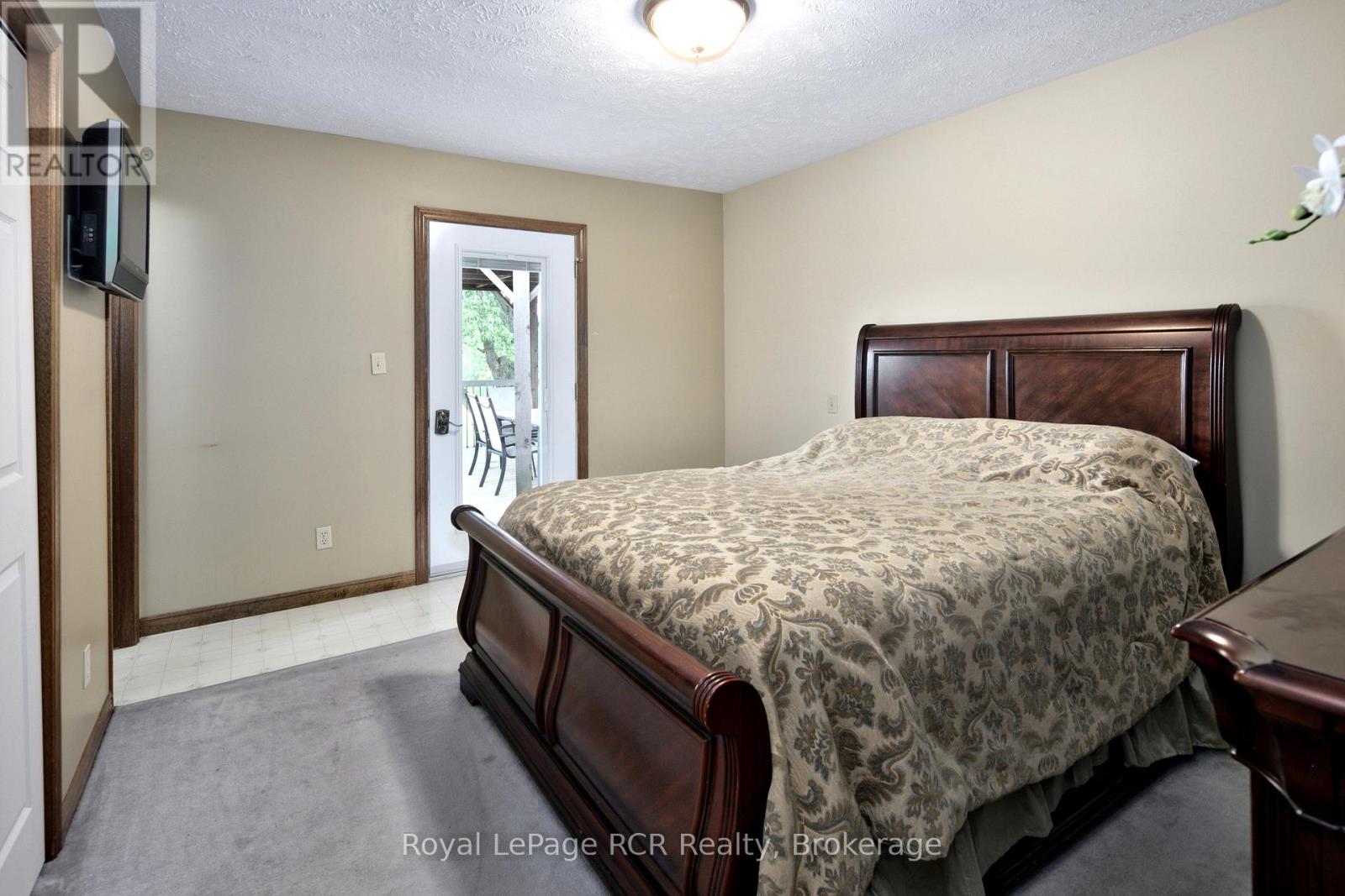 935 27th Street W, Georgian Bluffs, Ontario  N4K 0G3 - Photo 17 - X13518198