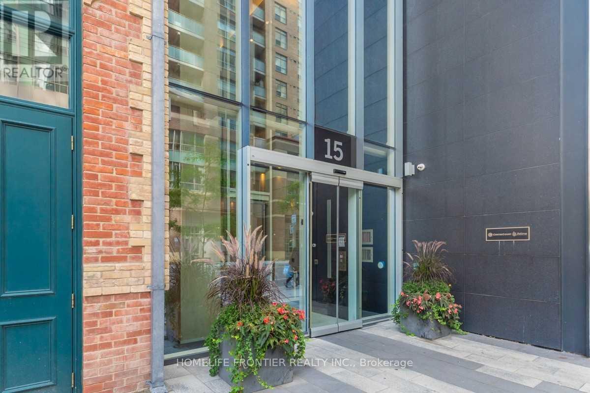 2101 - 15 Grenville Street, Toronto, Ontario  M4Y 0B9 - Photo 2 - C13518190