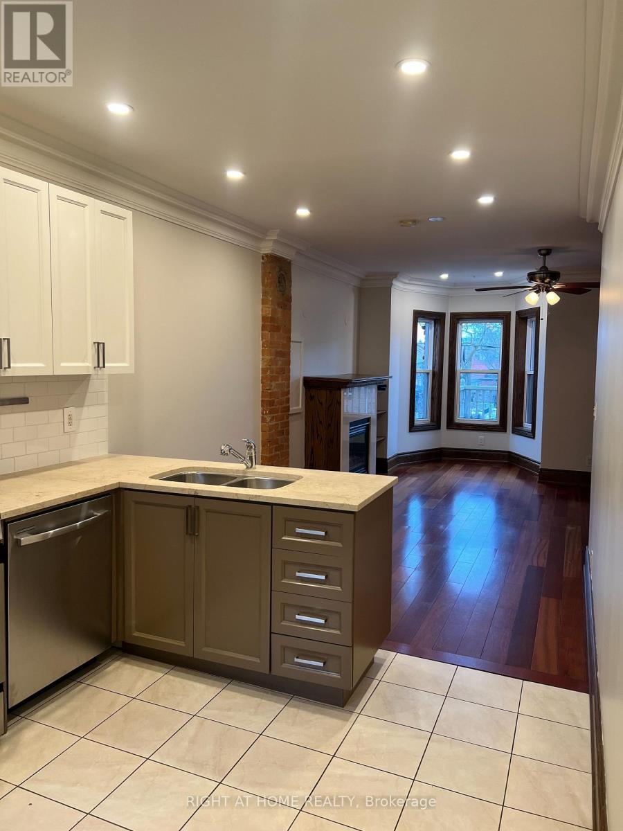 #2 - 2 Afton Avenue, Toronto, Ontario M6J 1R7 - Photo 23 - C13518342