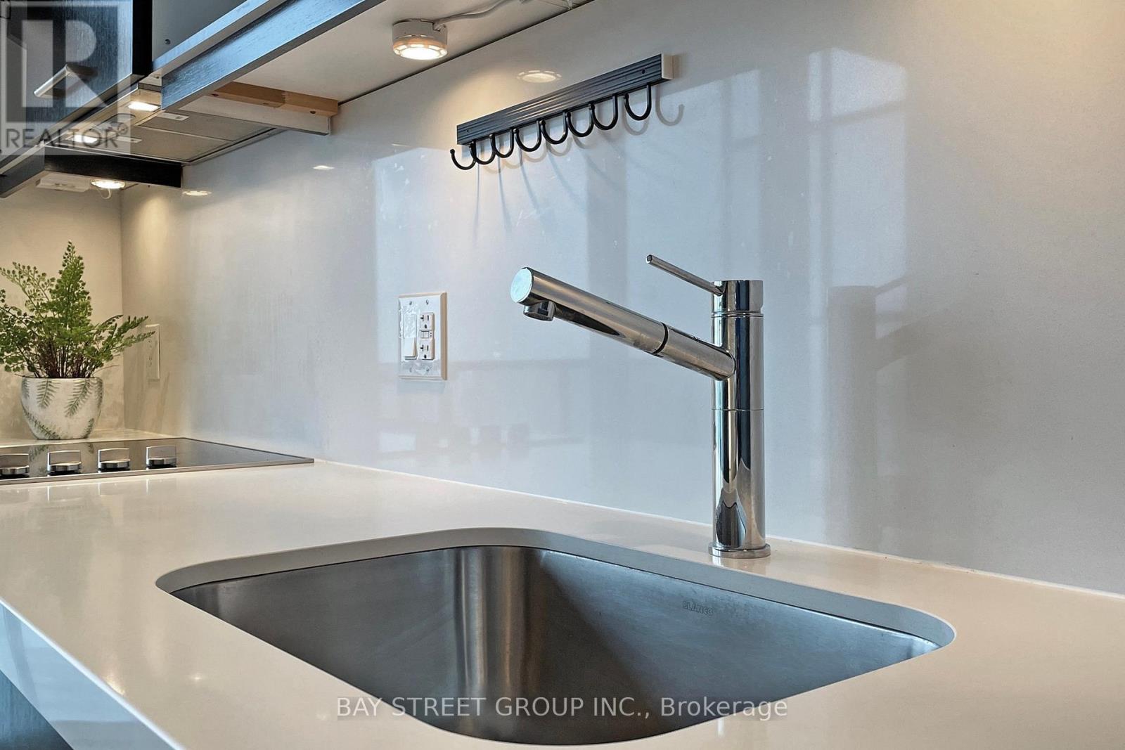 Ph5 - 1080 Bay Street, Toronto, Ontario  M5S 0A5 - Photo 6 - C13518434