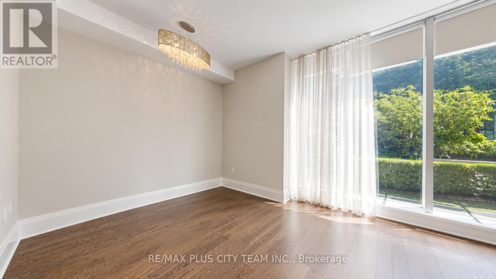 Th122 - 29 Queens Quay E, Toronto, Ontario  M5E 0A5 - Photo 10 - C13518482