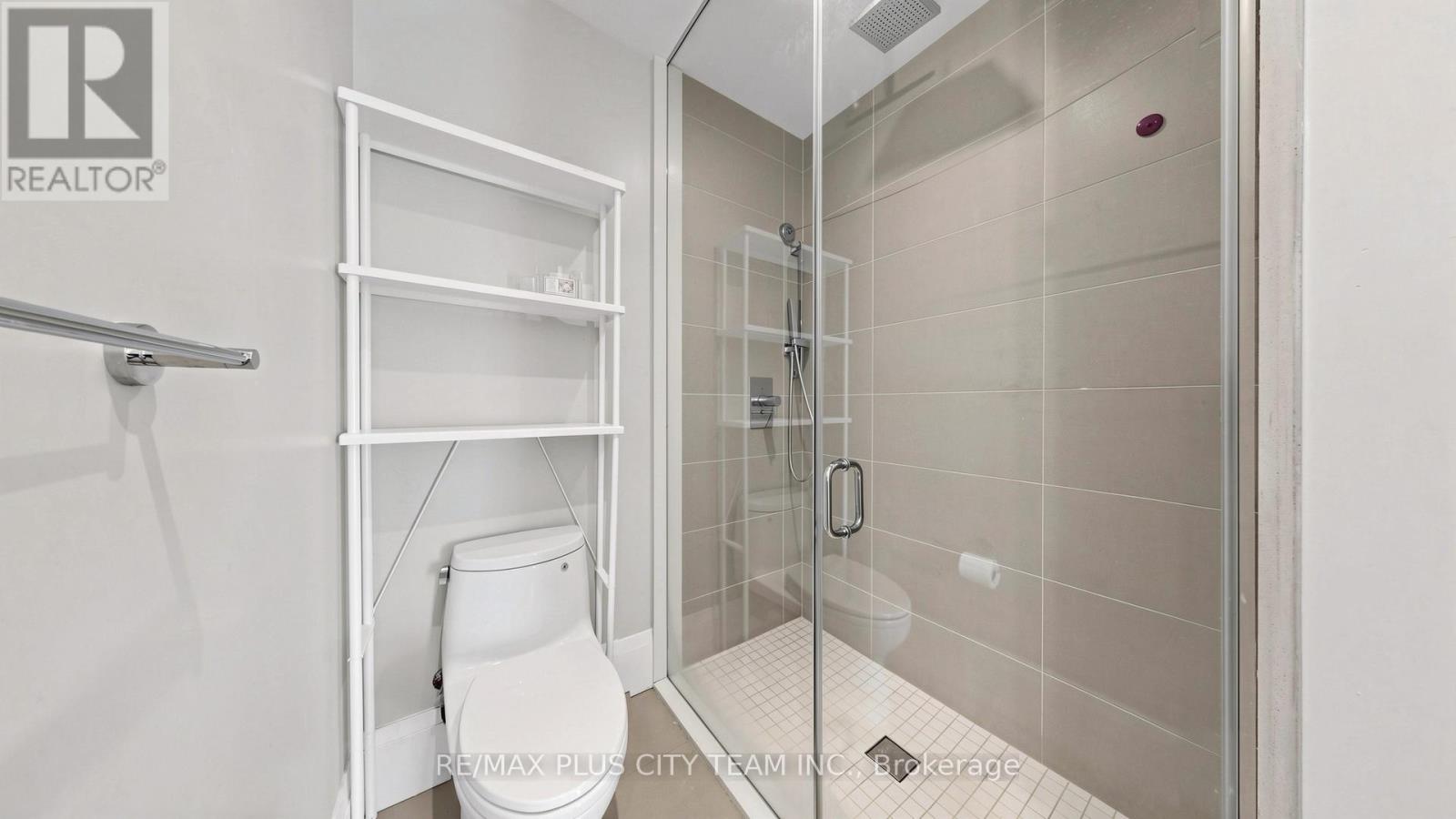 Th122 - 29 Queens Quay E, Toronto, Ontario  M5E 0A5 - Photo 24 - C13518482