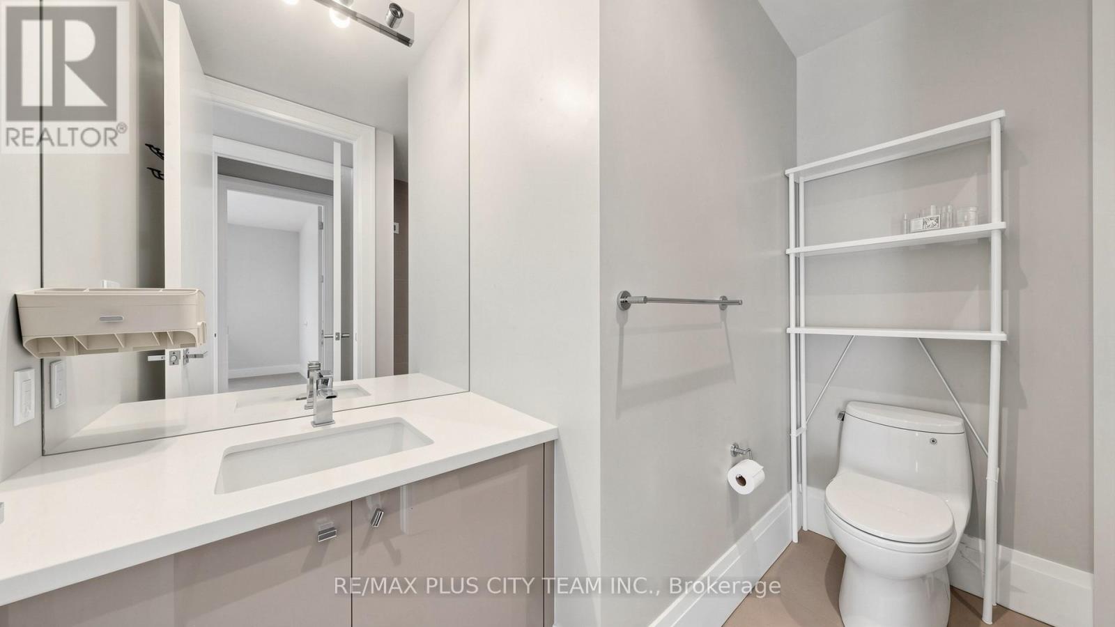 Th122 - 29 Queens Quay E, Toronto, Ontario  M5E 0A5 - Photo 25 - C13518482