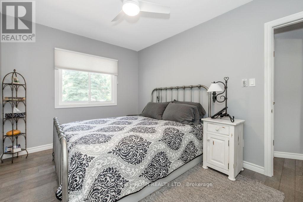 31 Robern Avenue, Tiny, Ontario  L0L 2J0 - Photo 16 - S13518302