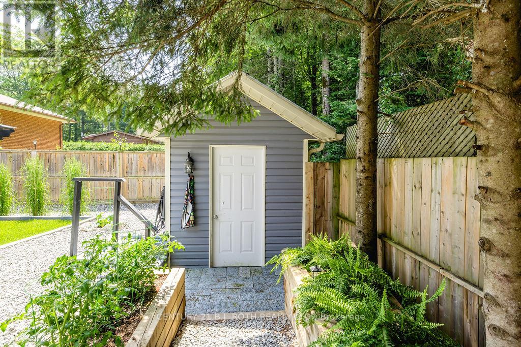 31 Robern Avenue, Tiny, Ontario  L0L 2J0 - Photo 43 - S13518302