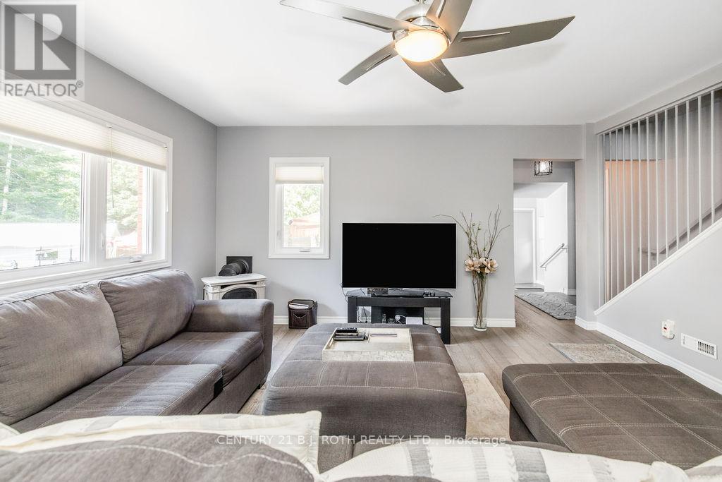 31 Robern Avenue, Tiny, Ontario  L0L 2J0 - Photo 8 - S13518302