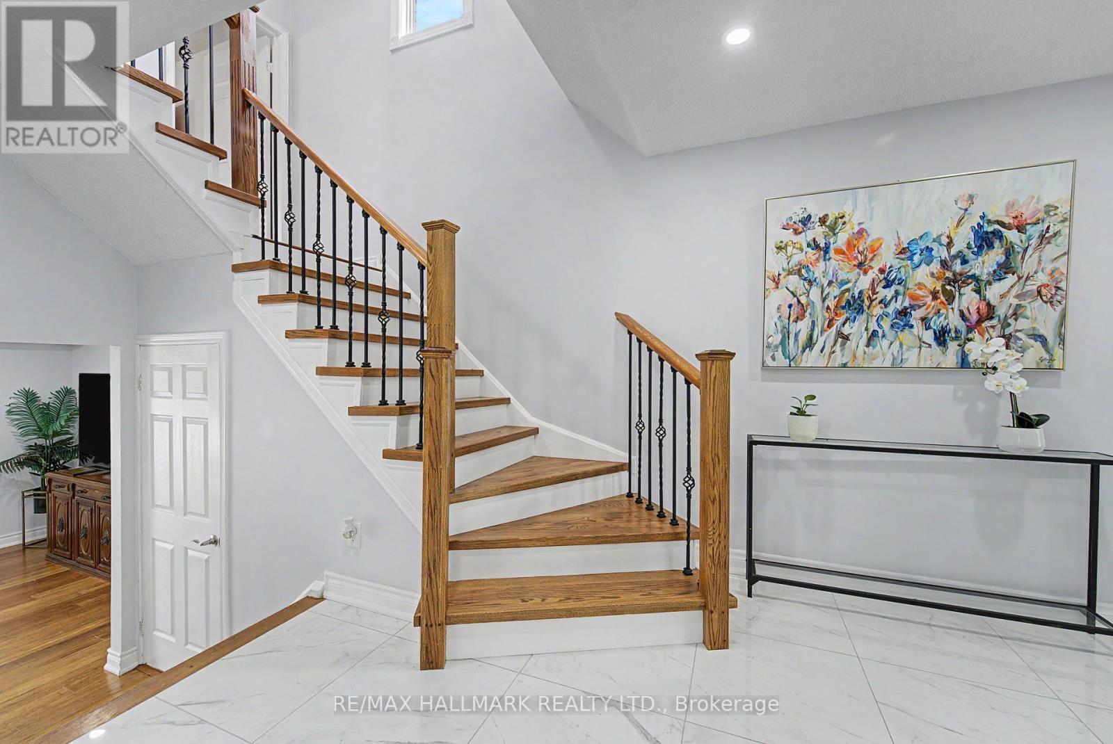 108 Winter Gardens Trail, Toronto, Ontario M1C 3N7 - Photo 5 - E13503690