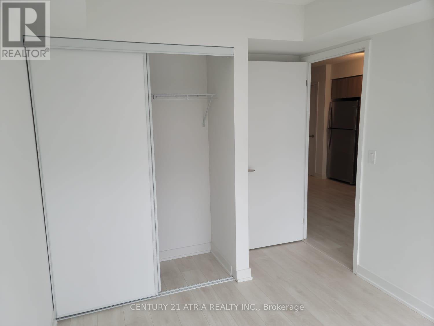 B522 - 1119 Cooke Boulevard, Burlington, Ontario  L7T 0C7 - Photo 4 - W13518224