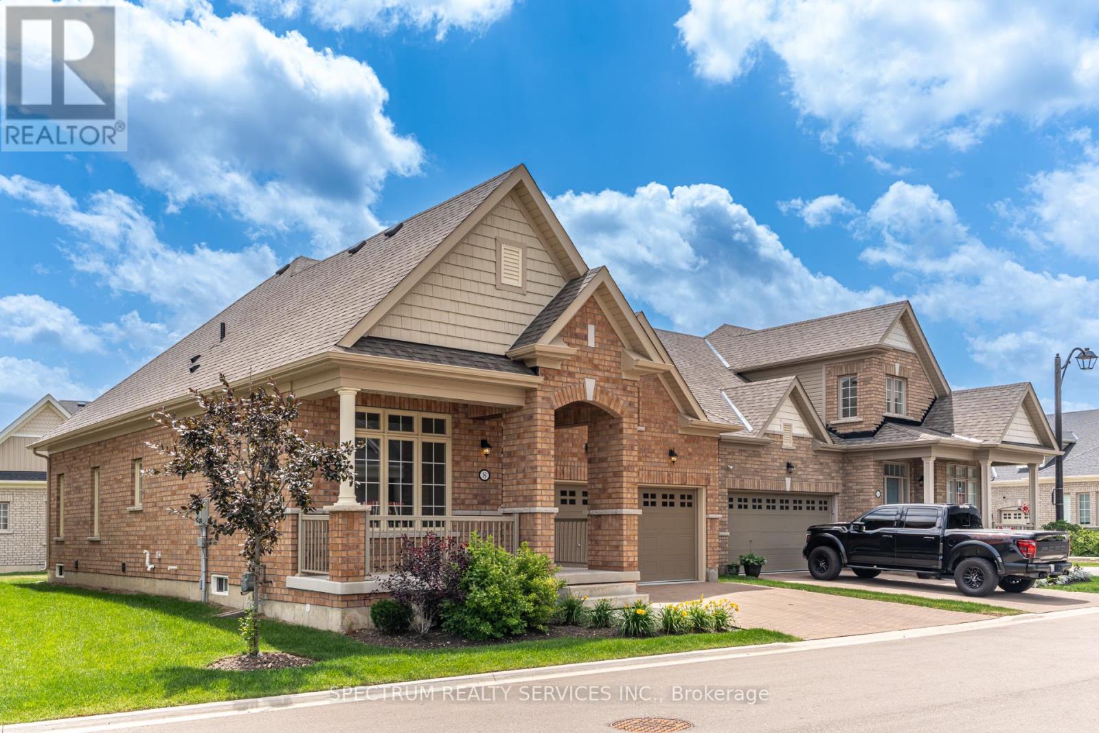8 Abelia Street, Brampton, Ontario L6R 4C7 - Photo 2 - W13518240