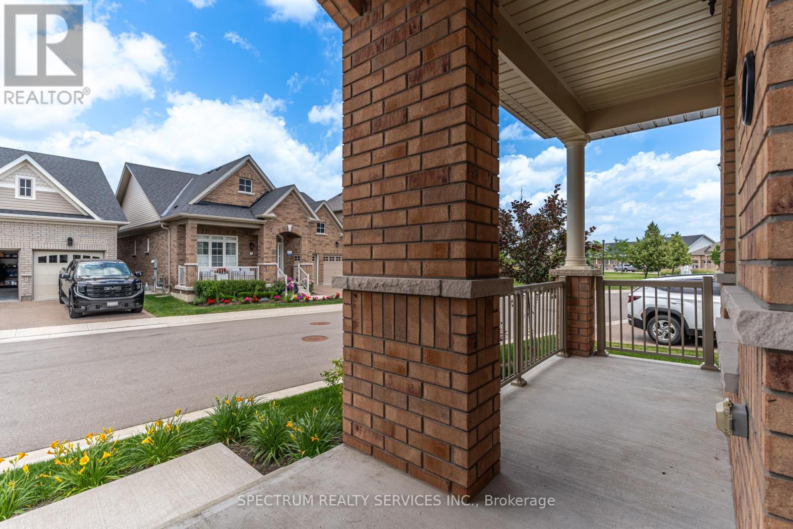8 Abelia Street, Brampton, Ontario L6R 4C7 - Photo 7 - W13518240