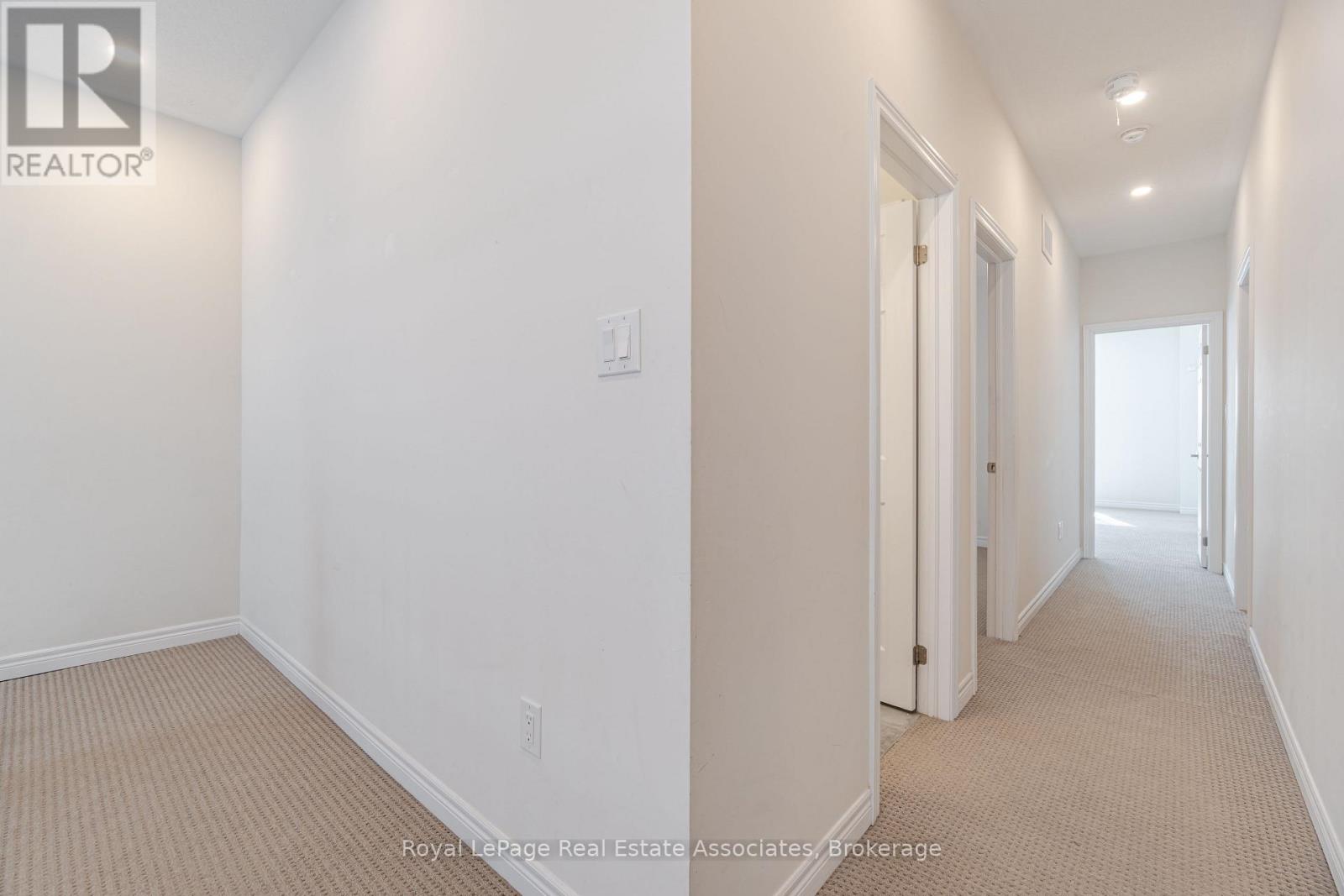 3172 Ernest Appelbe Boulevard, Oakville, Ontario  L6H 7C3 - Photo 17 - W13518248