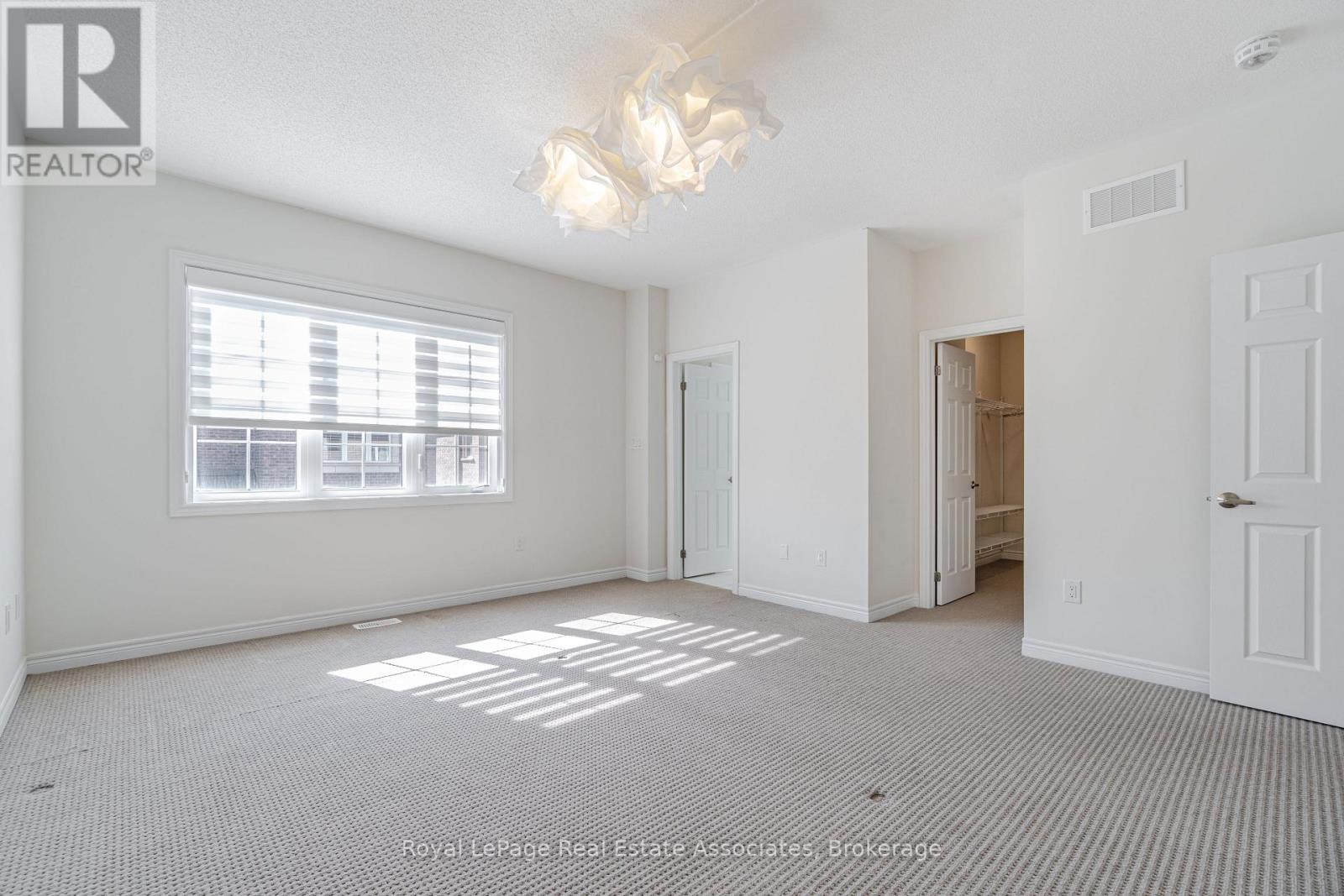 3172 Ernest Appelbe Boulevard, Oakville, Ontario  L6H 7C3 - Photo 19 - W13518248