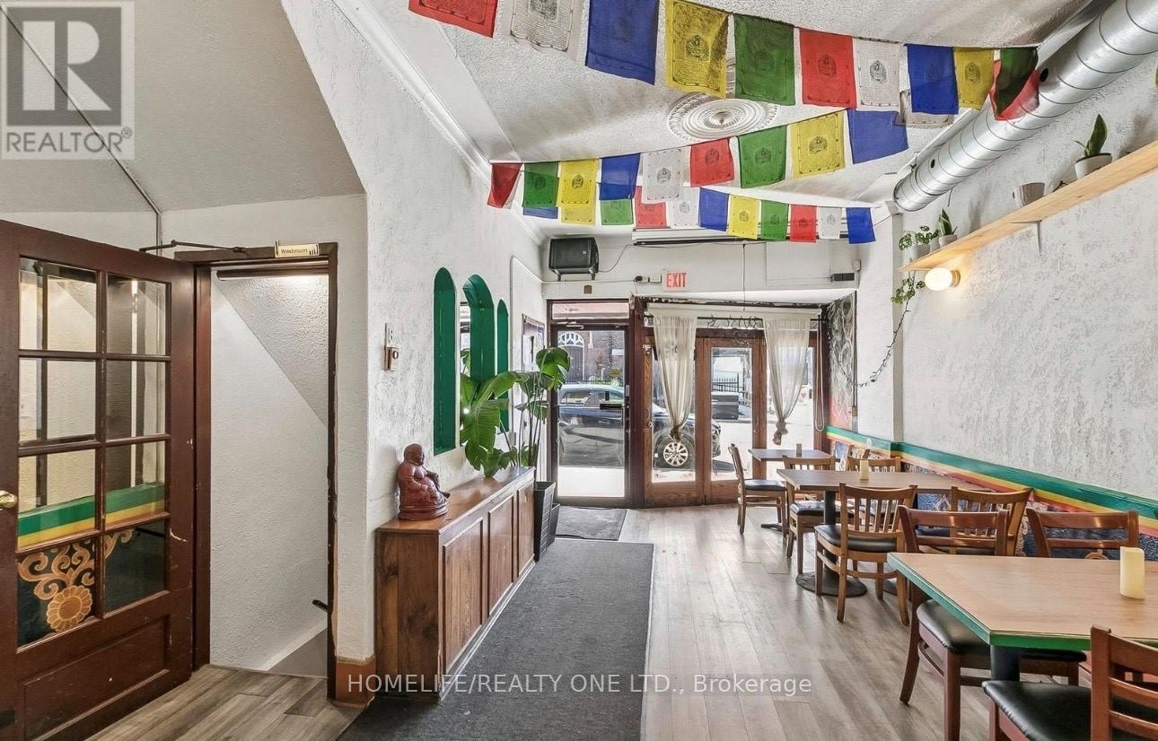 1600 Queen Street W, Toronto, Ontario M6R 1A8 - Photo 3 - W13518256