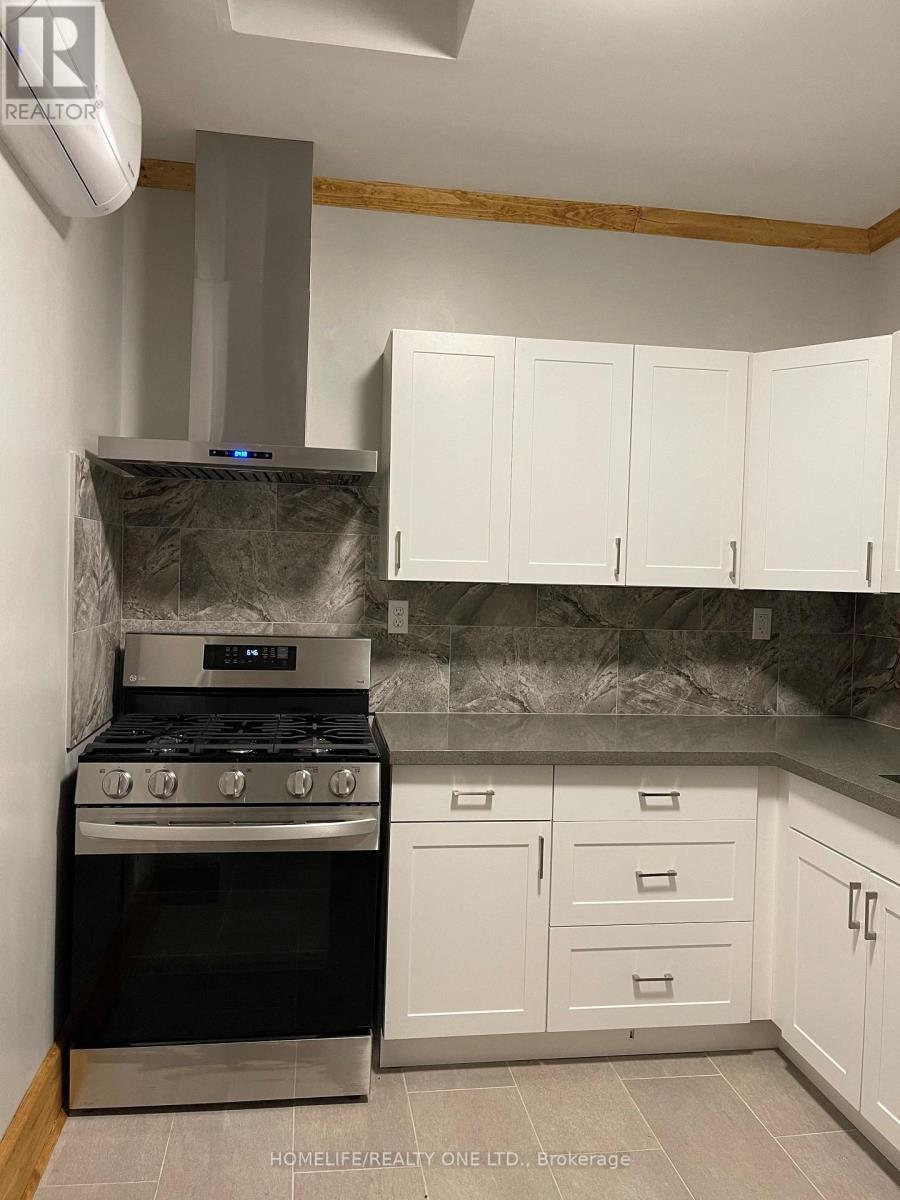 1600 Queen Street W, Toronto, Ontario M6R 1A8 - Photo 34 - W13518256