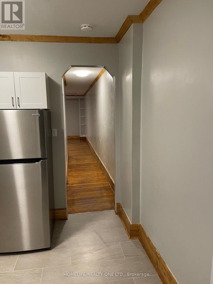 1600 Queen Street W, Toronto, Ontario M6R 1A8 - Photo 35 - W13518256
