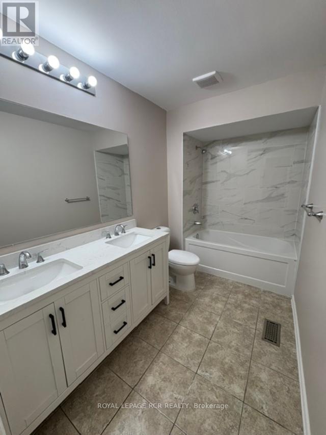 97 Weybridge Trail, Brampton, Ontario  L6V 3S4 - Photo 12 - W13518354