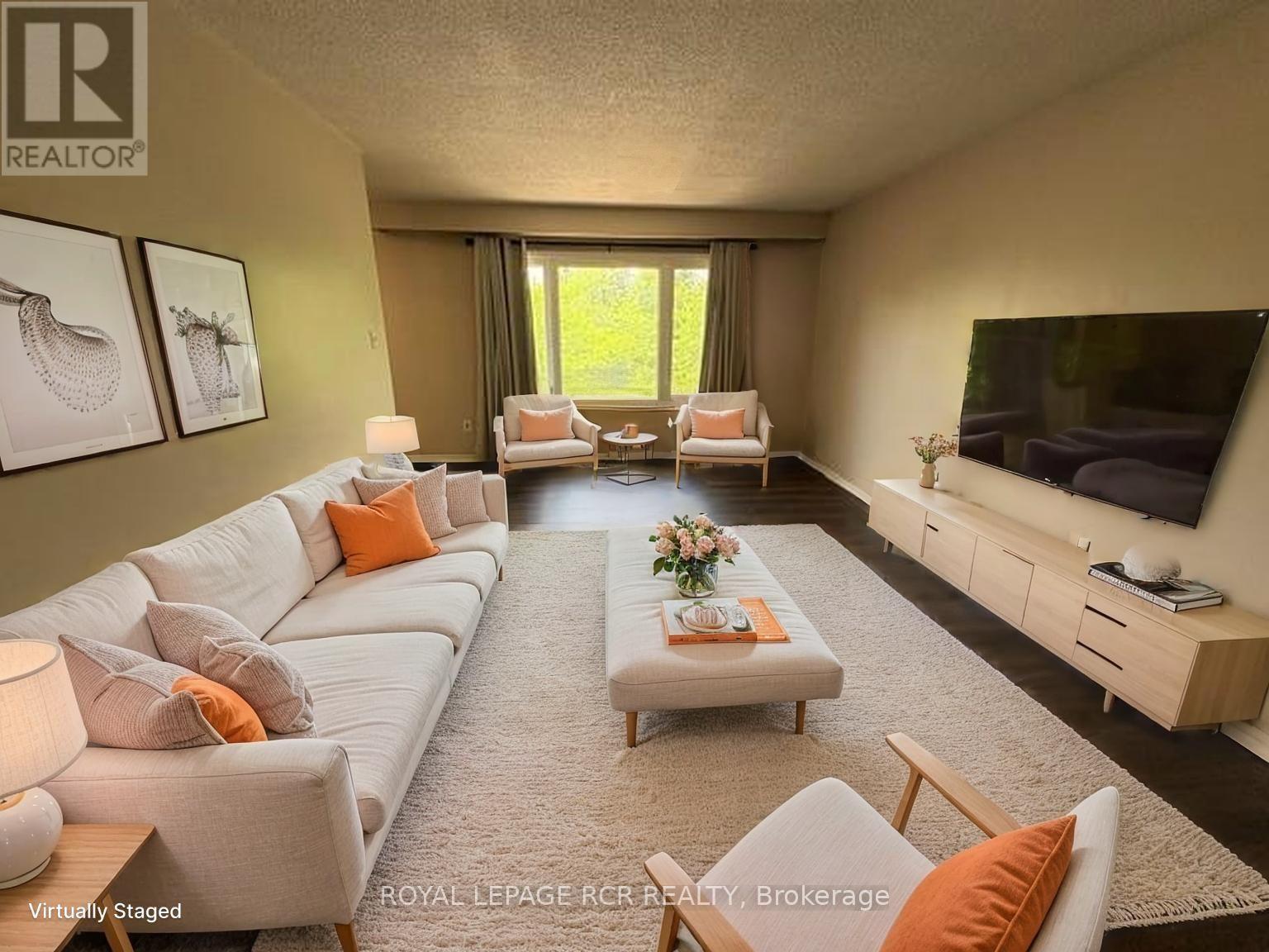 97 Weybridge Trail, Brampton, Ontario  L6V 3S4 - Photo 6 - W13518354