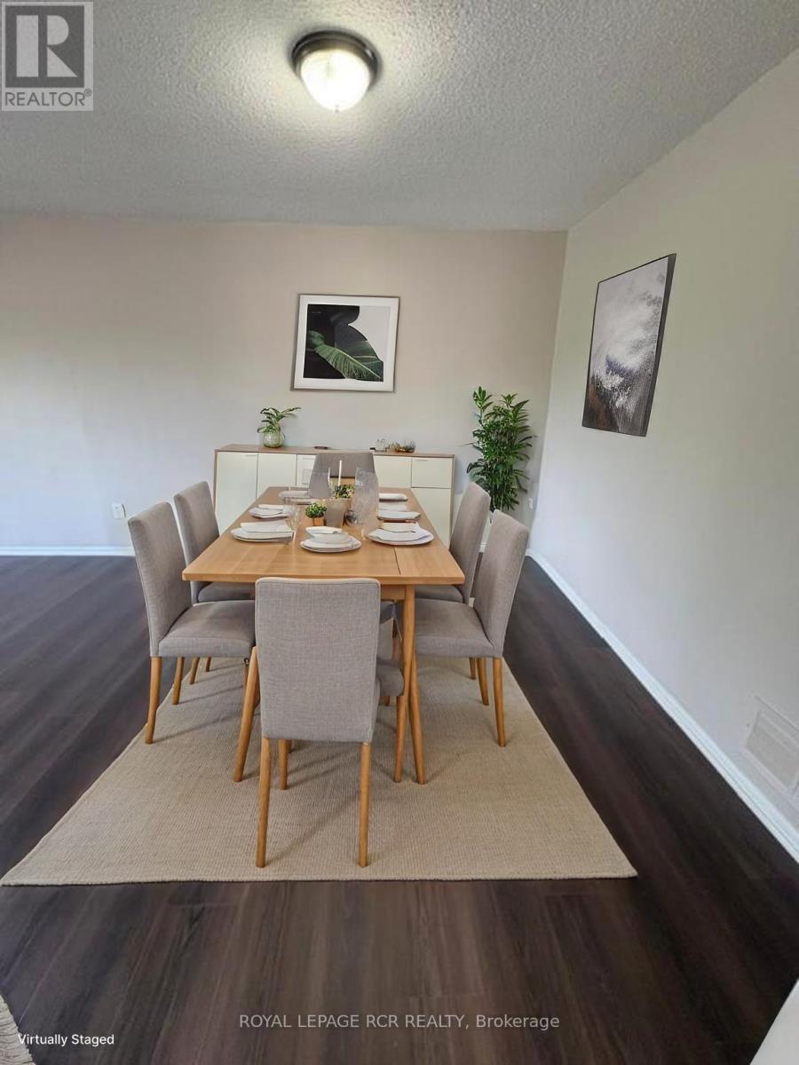 97 Weybridge Trail, Brampton, Ontario  L6V 3S4 - Photo 7 - W13518354