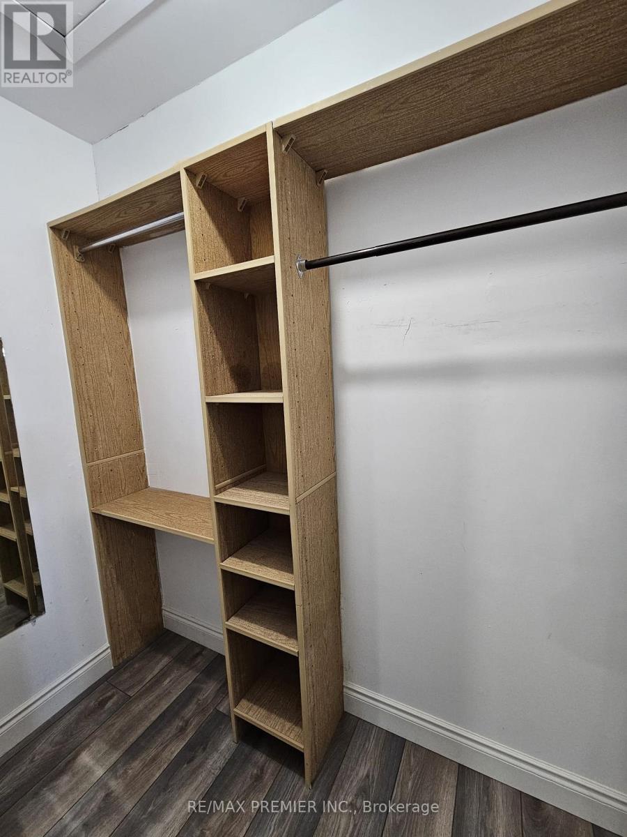 Main & 2nd - 31 Compton Crescent, Toronto, Ontario  M3M 2C3 - Photo 11 - W13518384