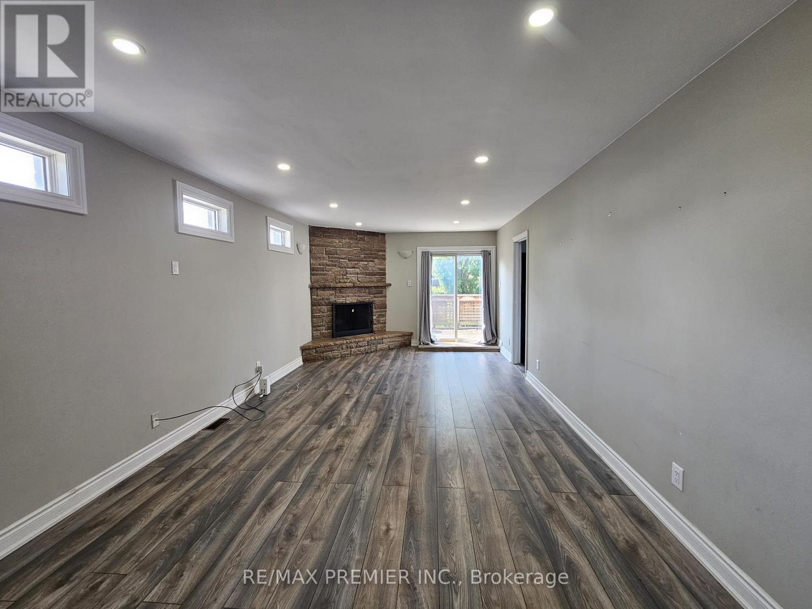 Main & 2nd - 31 Compton Crescent, Toronto, Ontario  M3M 2C3 - Photo 7 - W13518384