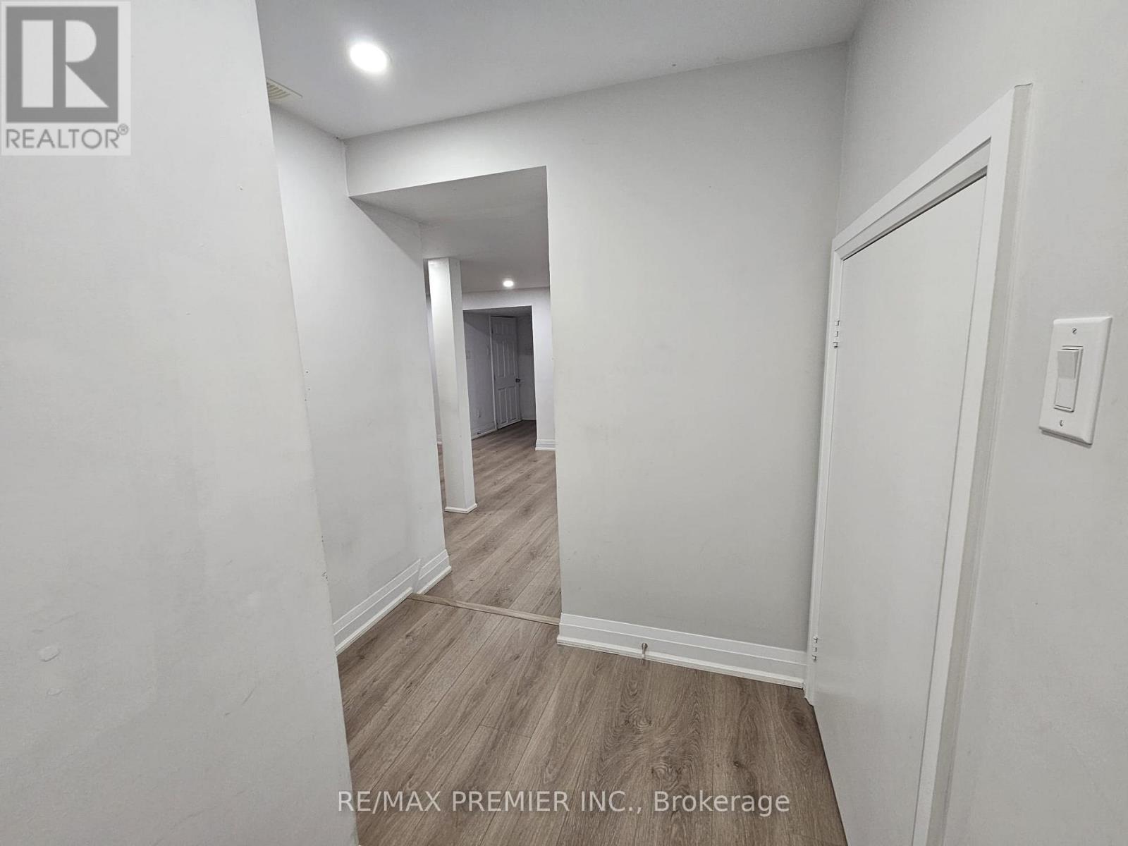 Bsmt Apt A - 31 Compton Crescent, Toronto, Ontario  M3M 2C3 - Photo 7 - W13518386