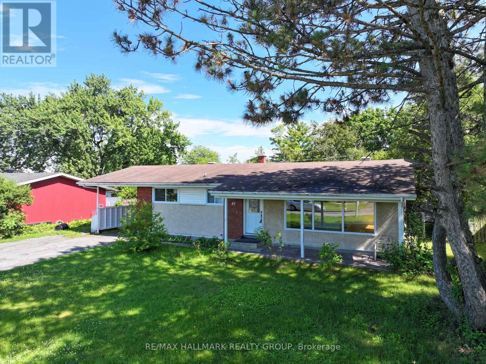 45 Hilliard Avenue, Ottawa, Ontario  K2E 6B9 - Photo 2 - X13241310