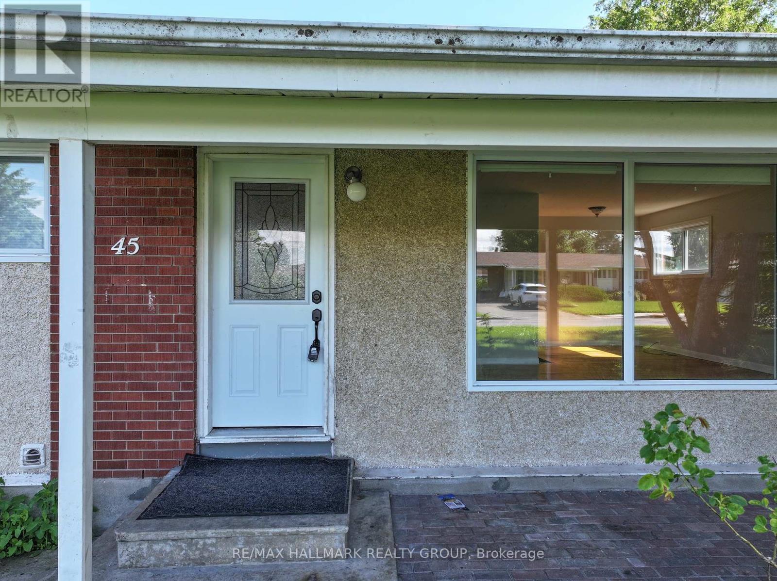 45 Hilliard Avenue, Ottawa, Ontario  K2E 6B9 - Photo 5 - X13241310