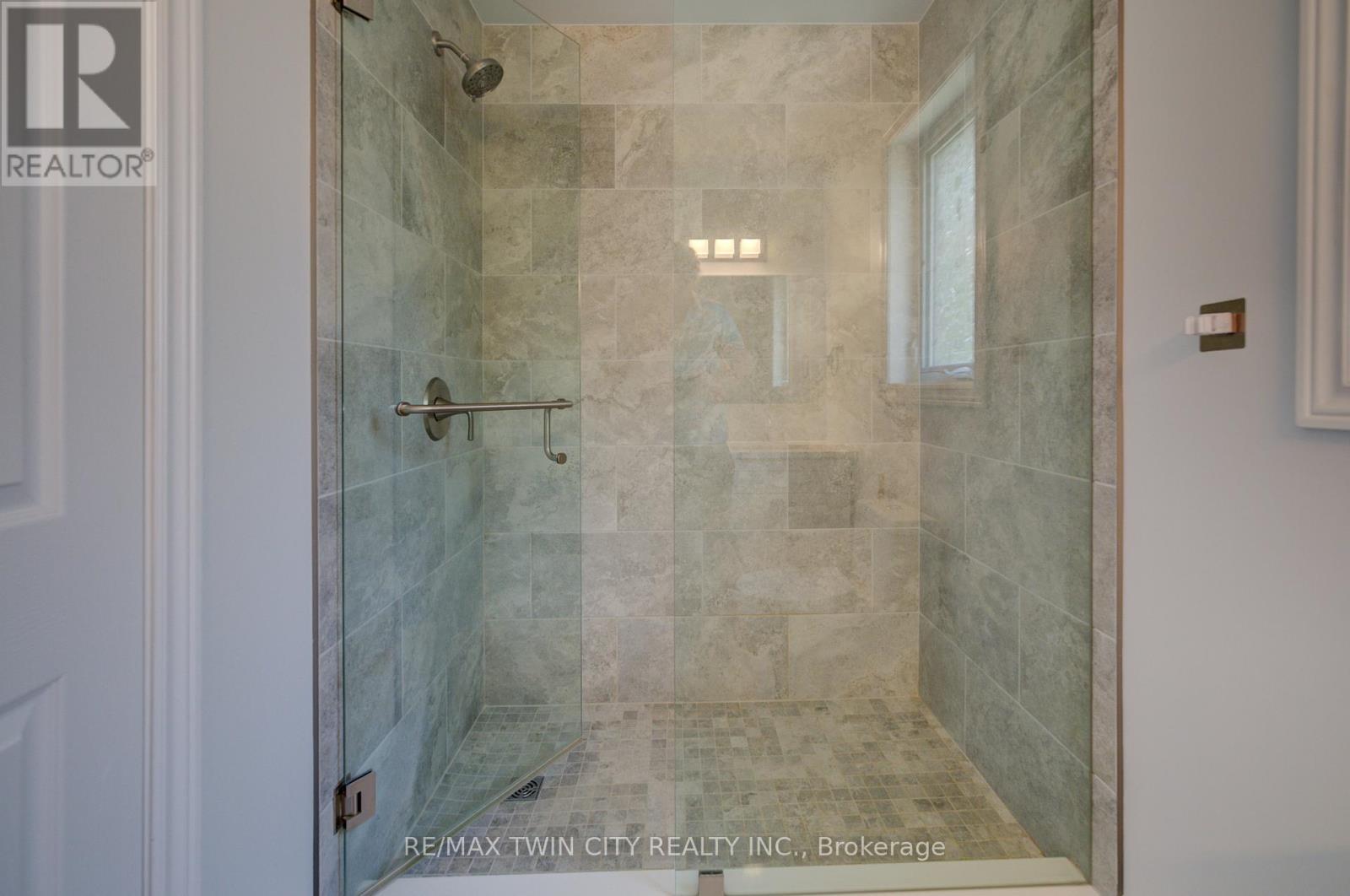 569 Violet Street, Waterloo, Ontario  N2V 2T8 - Photo 20 - X13518228