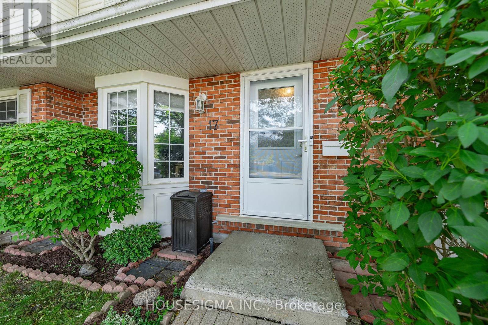17 - 129 Victoria Road N, Guelph, Ontario  N1E 6V3 - Photo 2 - X13518322