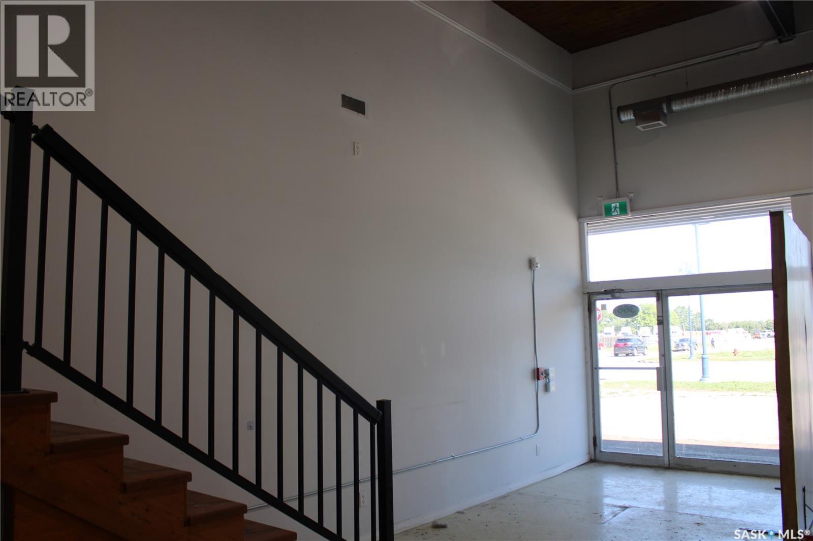 Bay #2 366 J Broadway Street W, Yorkton, Saskatchewan  S3N 0N8 - Photo 2 - SK041377