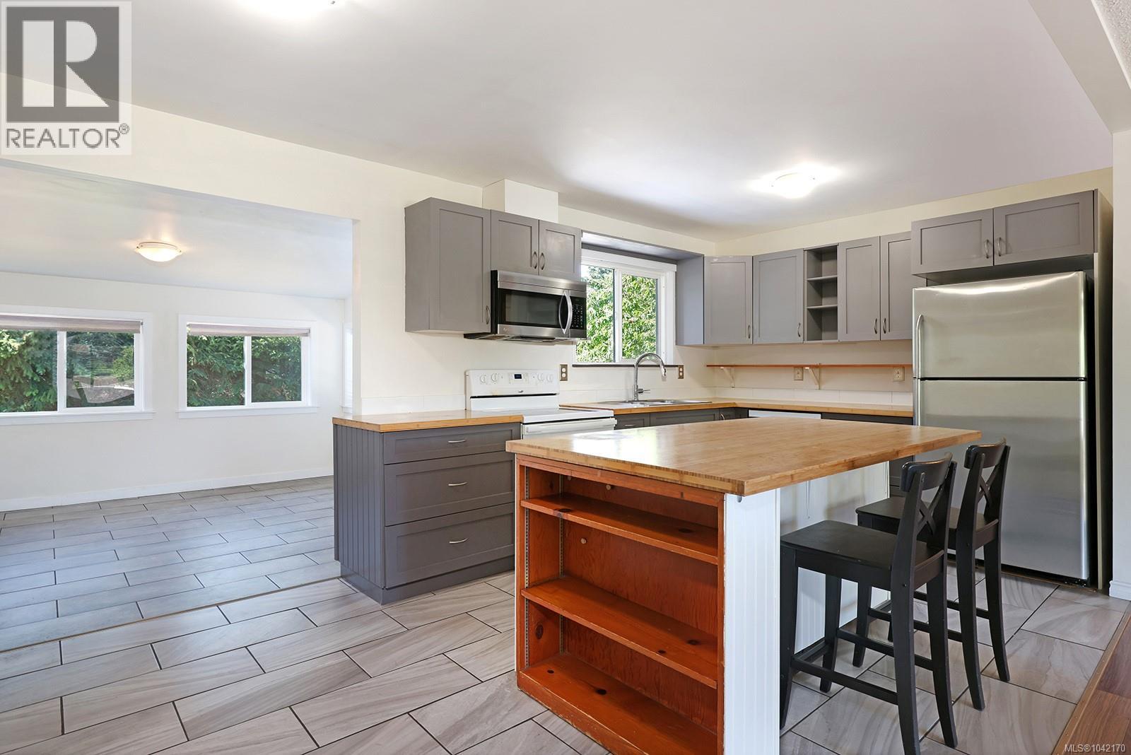 2057 Hummingbird Pl, Comox, British Columbia  V9M 2A2 - Photo 9 - 1042170