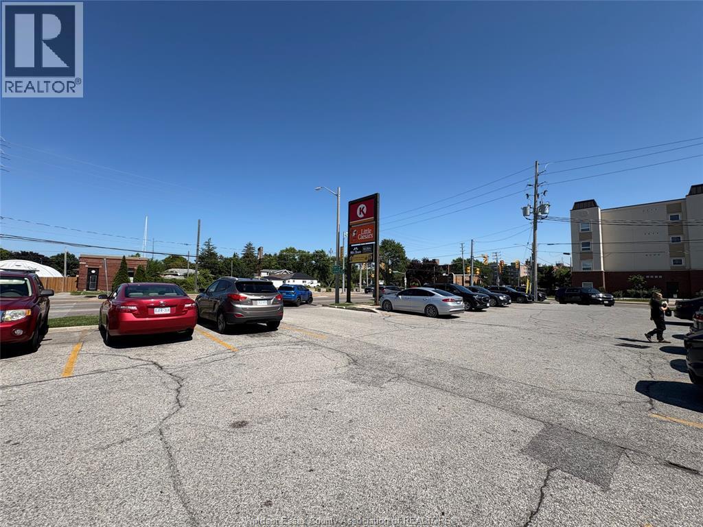 1085 Lauzon Unit# 2, Windsor, Ontario N8S 3M8 - Photo 23 - 26015907