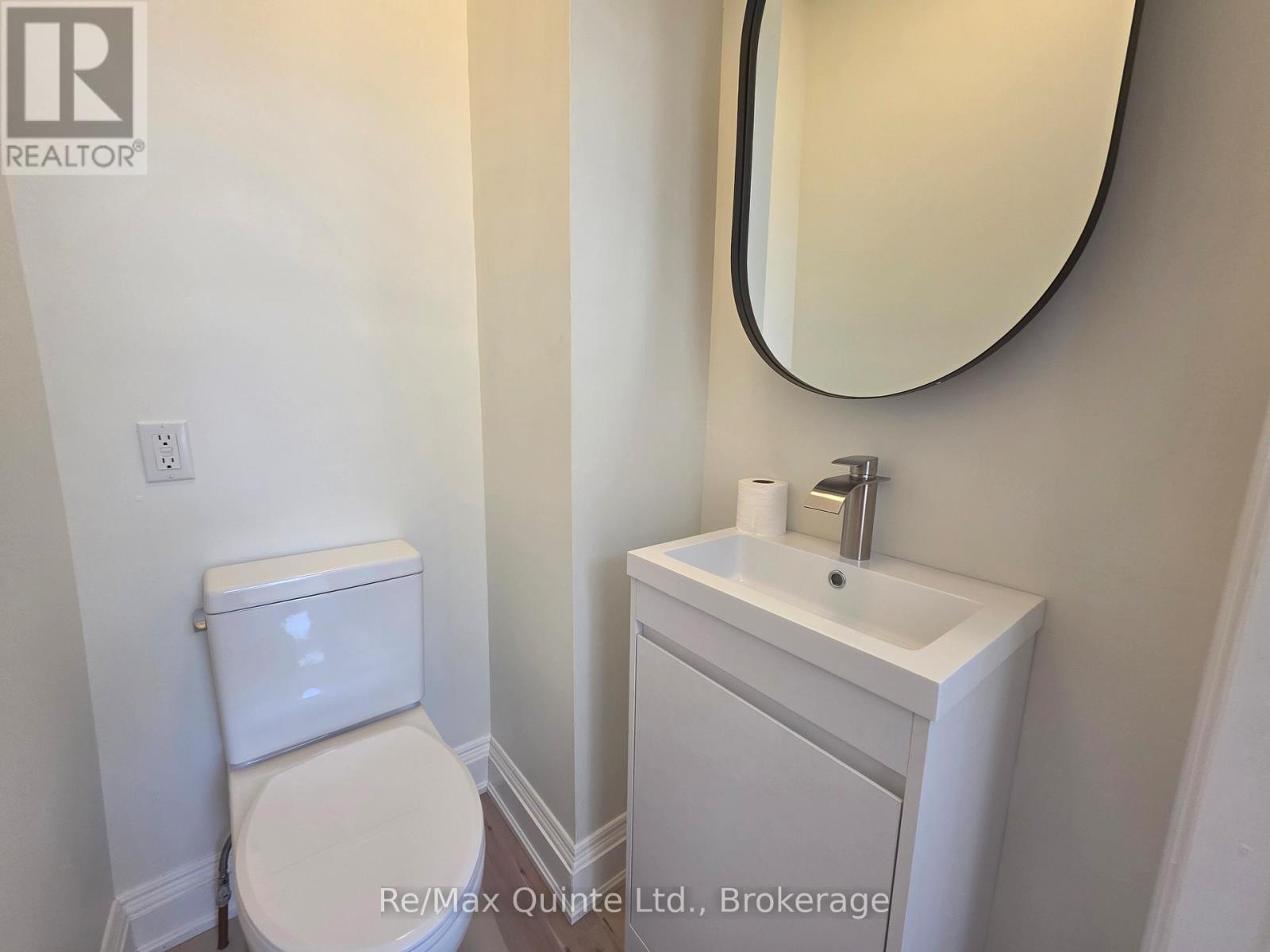 83 Union Street, Prince Edward County, Ontario  K0K 2T0 - Photo 9 - X13518674