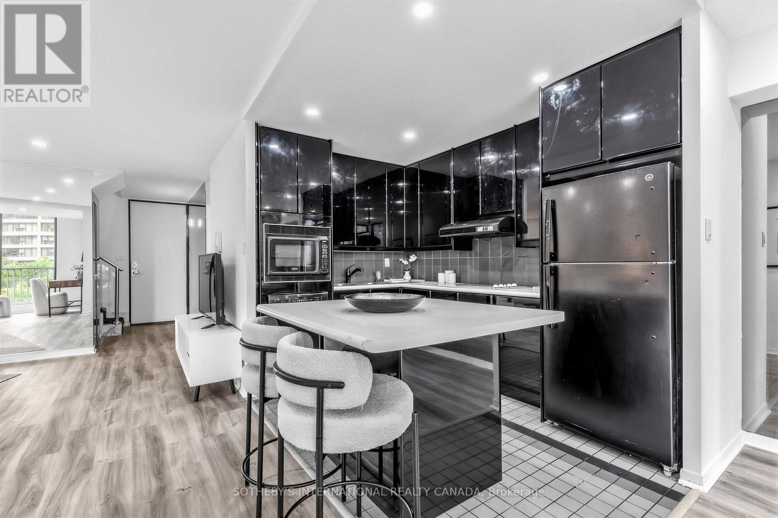 1008 - 33 Harbour Square, Toronto, Ontario  M5J 2G2 - Photo 15 - C13518580