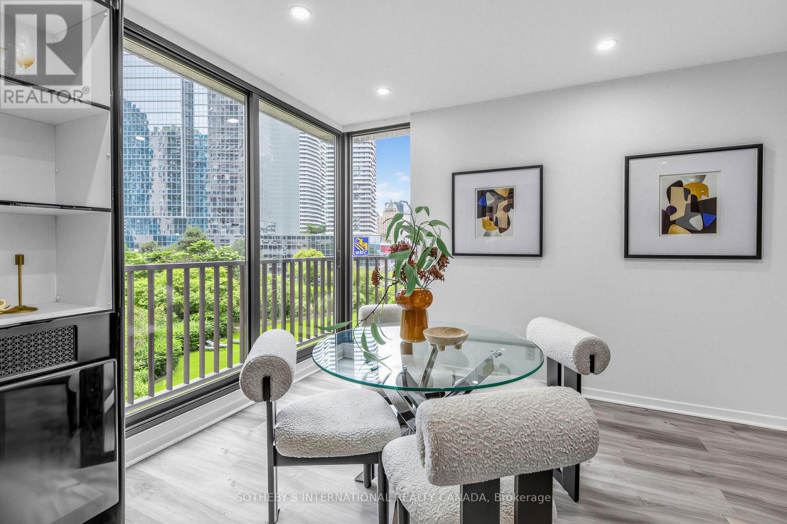 1008 - 33 Harbour Square, Toronto, Ontario  M5J 2G2 - Photo 17 - C13518580