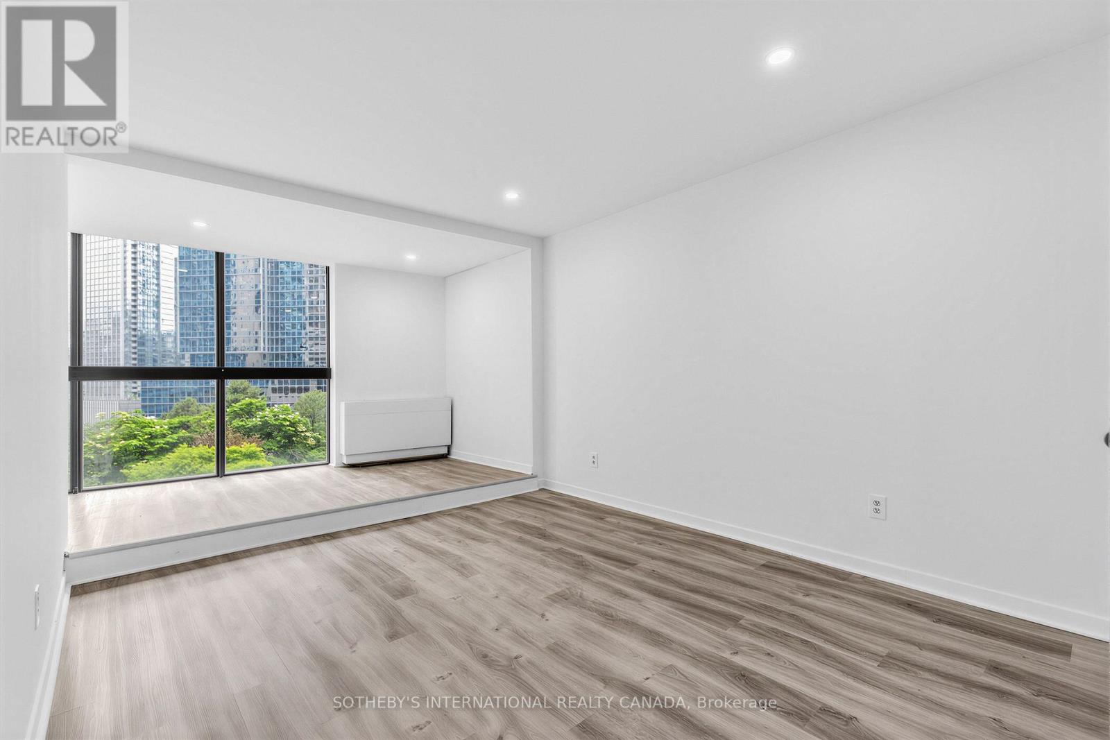 1008 - 33 Harbour Square, Toronto, Ontario  M5J 2G2 - Photo 30 - C13518580